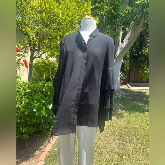 100% Polyester - Picture 2 of 8